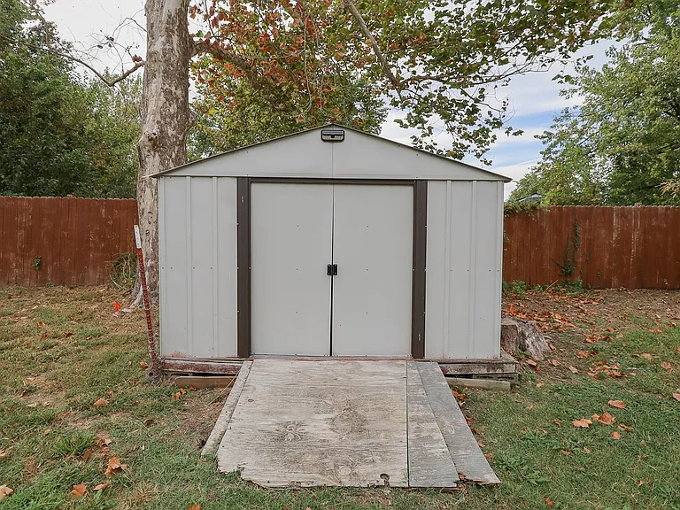 3012 S Ash Ct — Photo 36