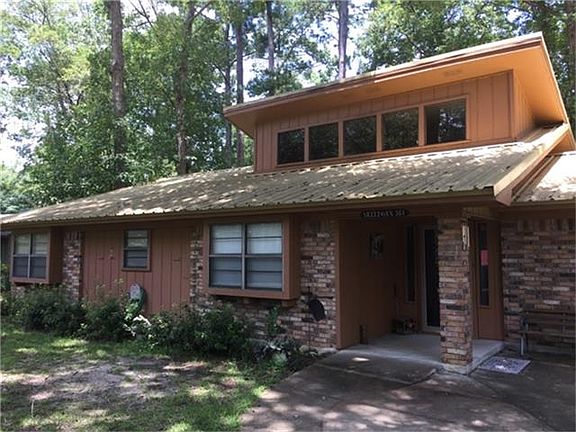 2nd image of 301 Hillcrest Dr