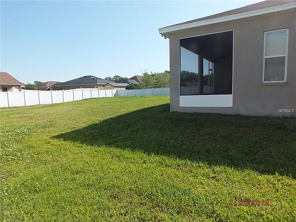 3rd image of 2828 Blackwater Creek Dr