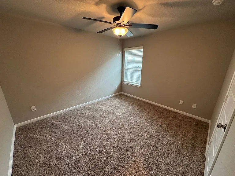 1312 Dowdy Dr — Photo 23