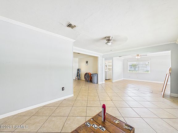 4th image of 203 Bradley St