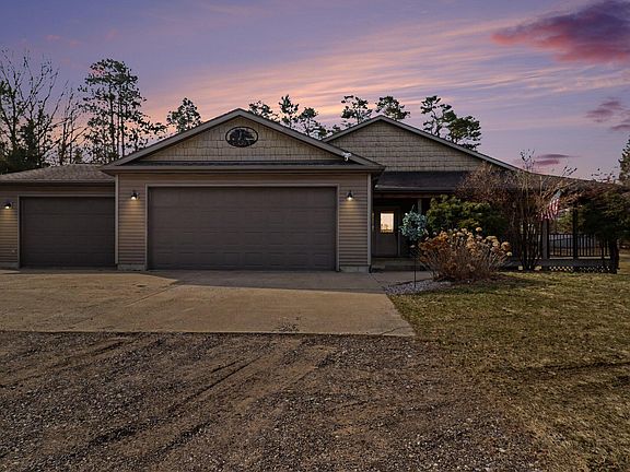 4th image of 18785 Eight Mile Rd