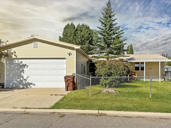 654 Oak Dr, Mountain View, WY 82939