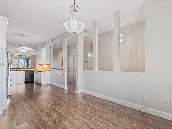 4th image of 7592 Granville Dr #411