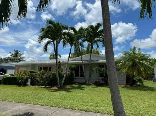 12231 SW 105th St, Miami, FL 33186