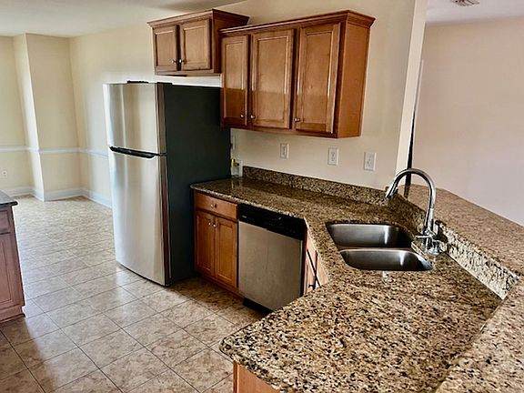 3rd image of 9030 Dawes Oak Dr