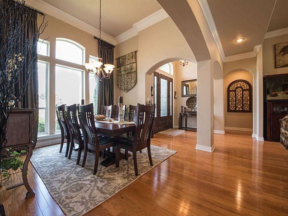 2nd image of 3545 Windrose Dr