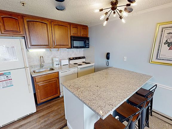 2nd image of 75 Mountain Lodge Ln #260