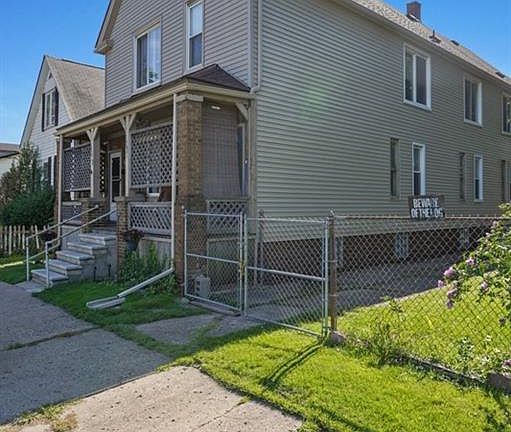 4th image of 2561 & 2563 Military St