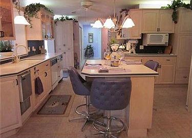 2nd image of 407 Wedgewood Dr