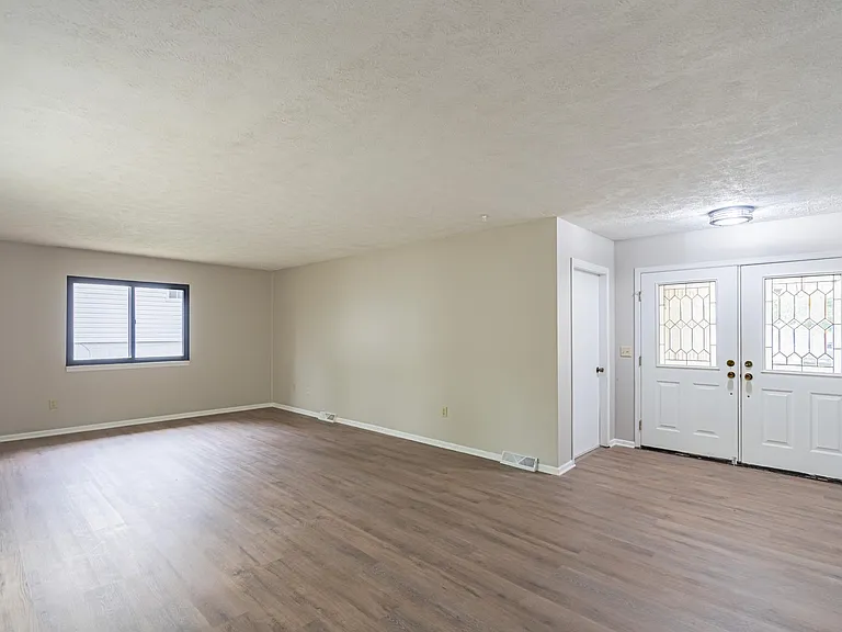 13103 Lillian St — Photo 11