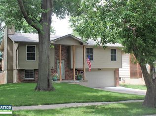 3701 Doral Ln, Lincoln, NE 68507