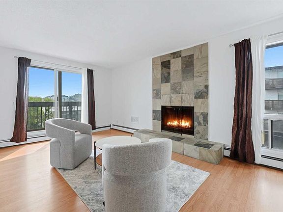 4th image of 2611 N 15a St SW #306