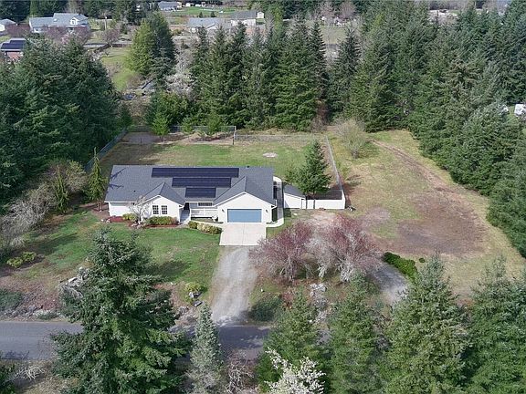 2nd image of 3226 75th Avenue SE