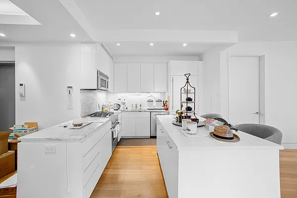 Rented by ONE Manhattan Real Estate | media 2