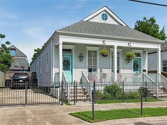 2nd image of 322 Arabella St