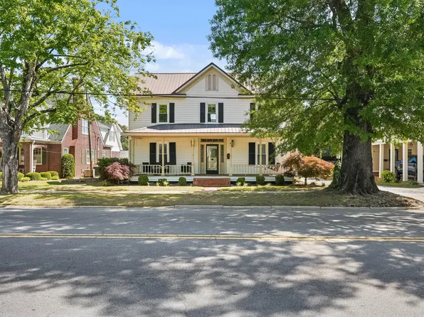 316 W Main St, Benson, NC 27504