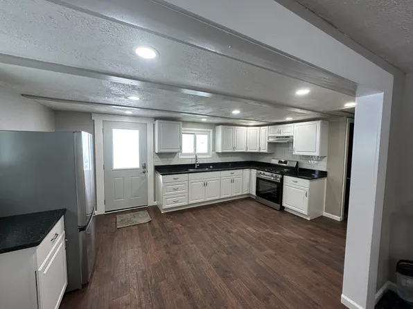 3714 W 6th Ave, Beaver Falls, PA 15010