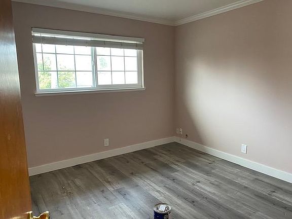 5th image of 494 Greendale Way #2
