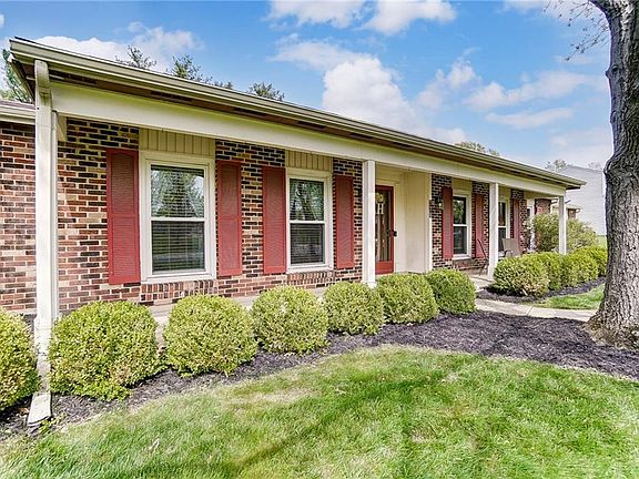 5th image of 771 Yellowcreek Dr