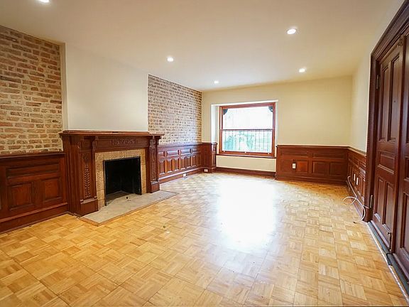 2nd image of 1263 Dean St Floor 1