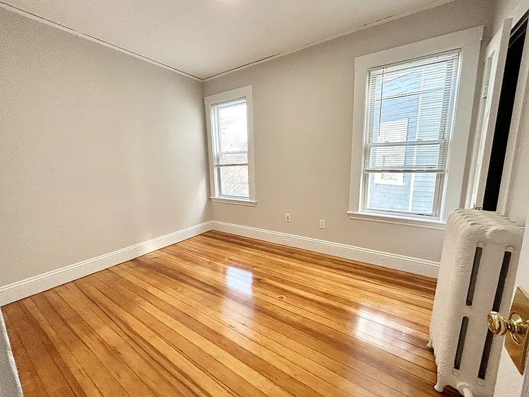 24 Willis St #2R — Photo 7