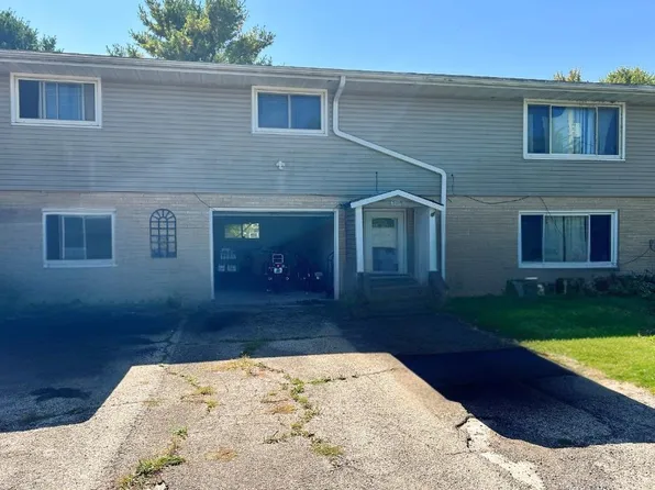 W383 Madison Ave, Ixonia, WI 53036