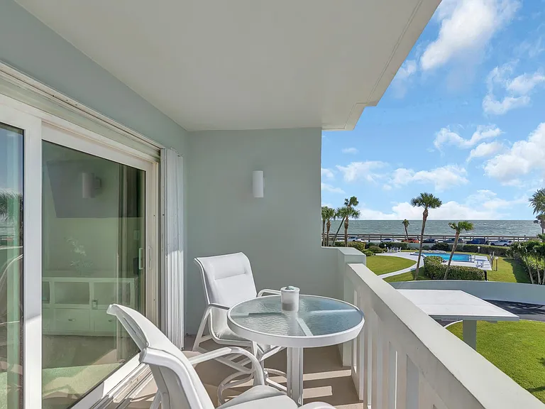 4049 Ocean Dr #201 — Photo 6