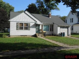 413 E 3rd St, Blue Earth, MN 56013