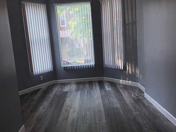 2nd image of 3031 W Flournoy St #1Z