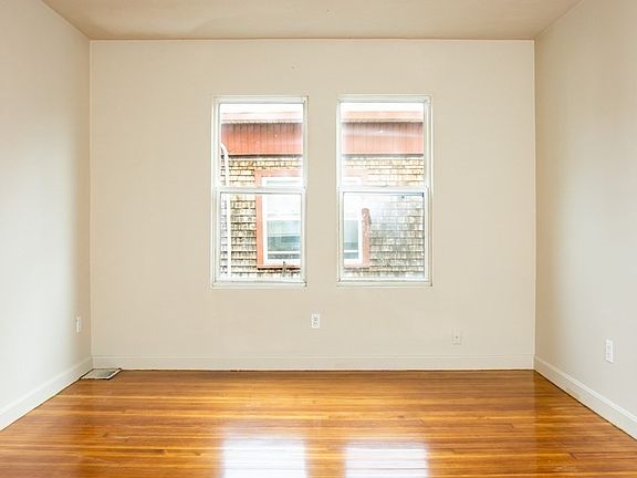 4th image of 12-14 Intervale St #12A