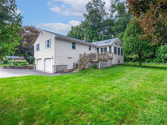 3rd image of 285 Joslin Rd