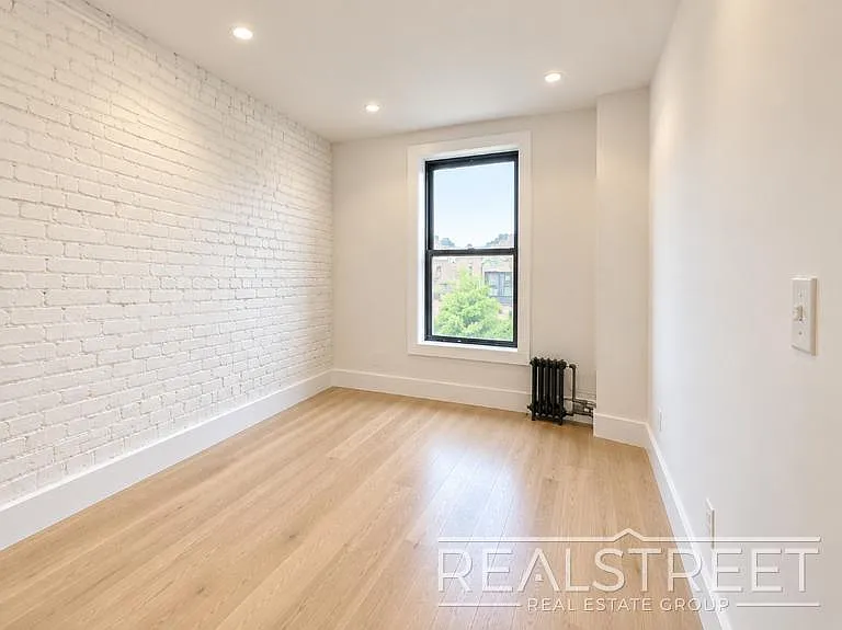 2162 Fulton Street — Photo 3