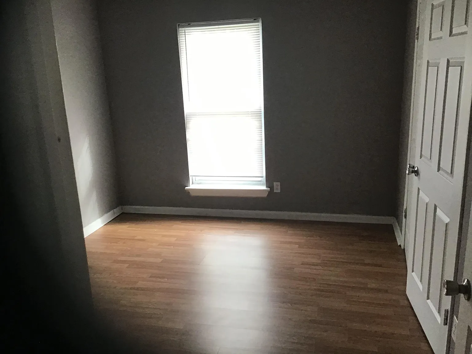3 bed, 1.5 bath, 1438 sqft, $1,700 — Photo 4