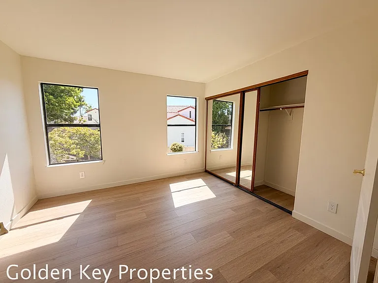 2230 Sara Way — Photo 18
