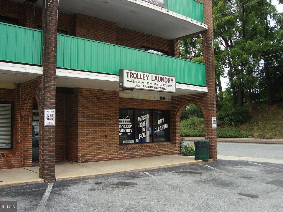 1st image of 33 Trolley Sq