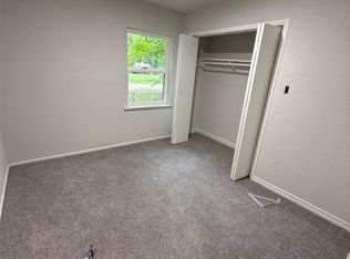 431 N Tinsley St, Angleton, TX 77515