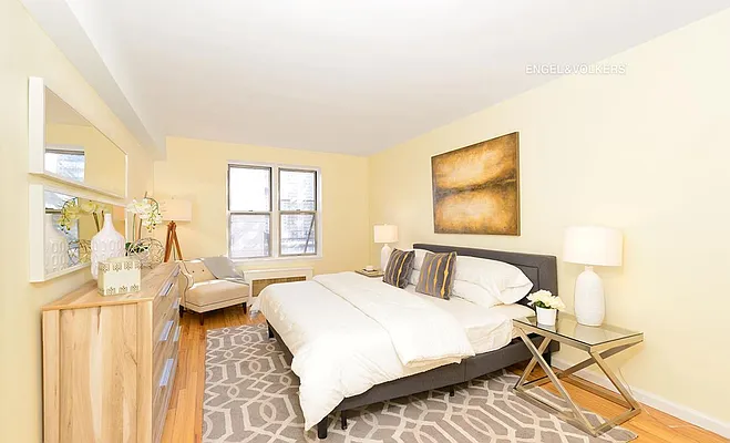 Sold by Engel & Völkers New York Real Estate | media 16