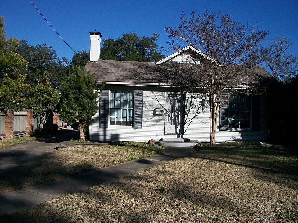 1st image of 1527 Foster St