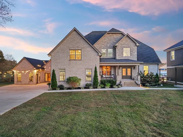 4999 Crescent Ln, Murfreesboro, TN 37128