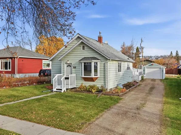 5112 S 47th Ave, Ponoka, AB T4J 1J3