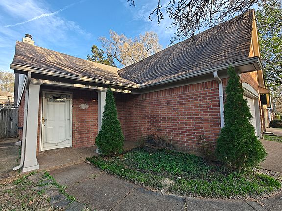 2nd image of 616 Ashley Glen Cir E