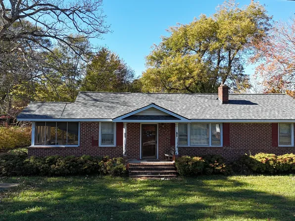 186 Cleveland Ave, Hartwell, GA 30643