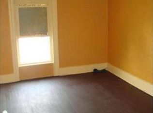 4 Crown St #2, Worcester, MA 01609