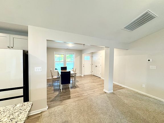 3rd image of 211 Railroad St