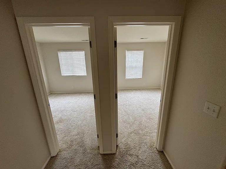 Raleigh Cir — Photo 7