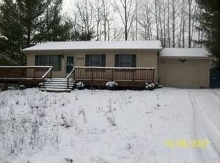 2081 Huntington Cir, Gladwin, MI 48624