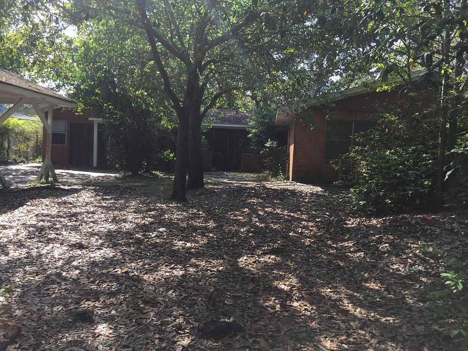 1st image of 173 Oakmont Pl