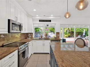 11251 SW 26th St, Miami, FL 33165