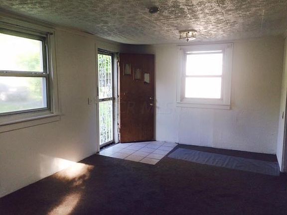3rd image of 2169 Lamont Ave